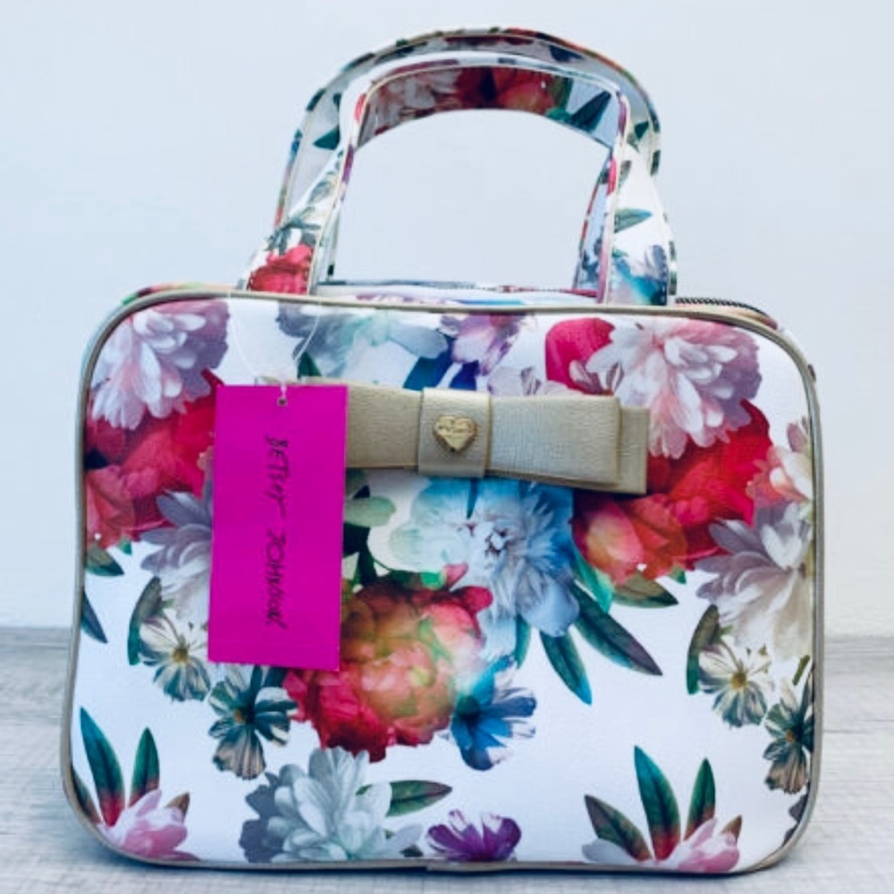 Betsey Johnson Zip Around Cosmetic Case! - Picture 1 of 6